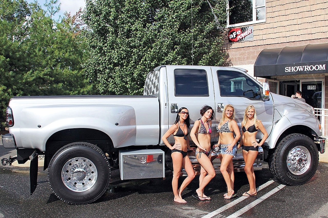 Naked female truck drivers