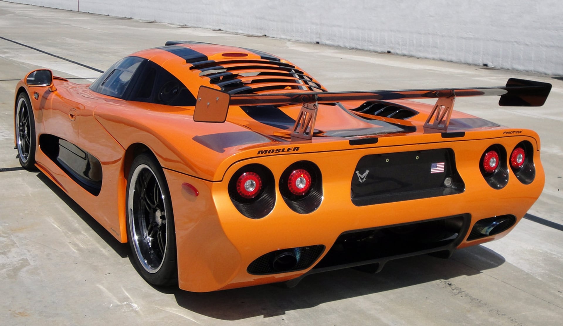 Быстрые спортивные машины. Mosler mt900s. Мослер МТ 900. Mosler mt900 GTR XX Land Shark. 2010 Mosler mt900s.