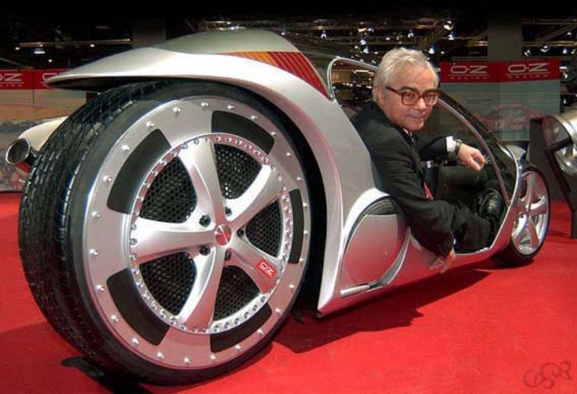 site de Philippe Calvet : Sbarro, l'autre façon de concevoir l'automobile.