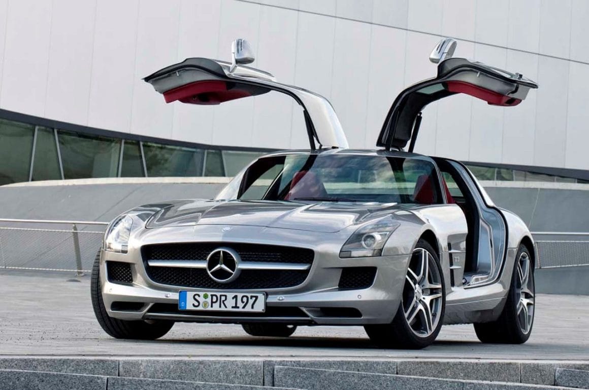 15-mercedes-sls-amg-front-open-2010