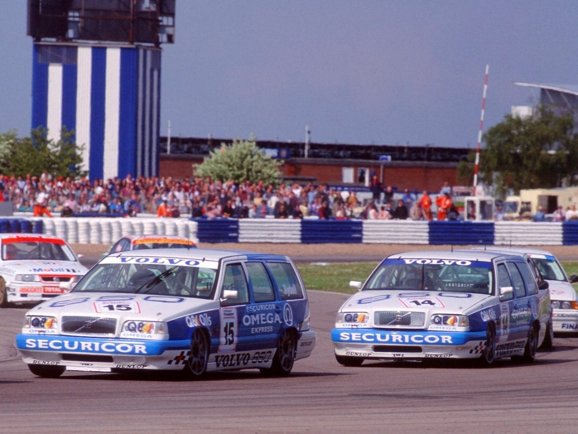 13-volvo-850-break-btcc-duo