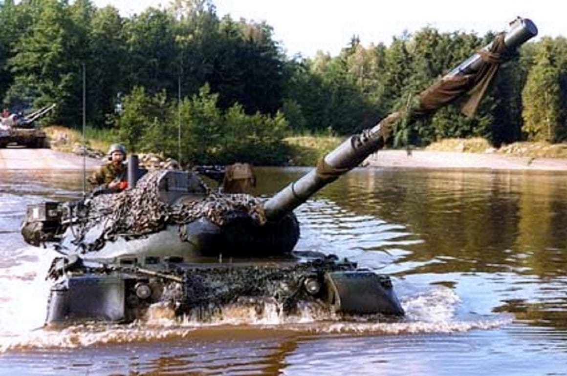 16-leopard-belgium-franchissement-de-gue