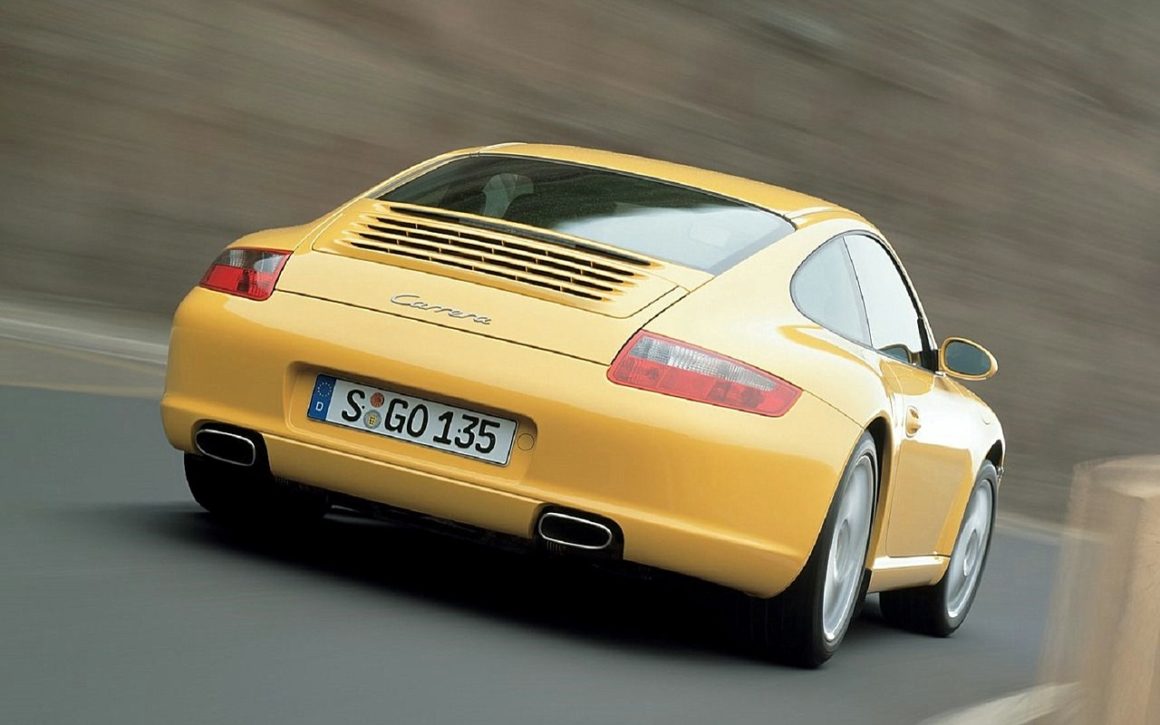 28-porsche-911-type-997-coupe-2004