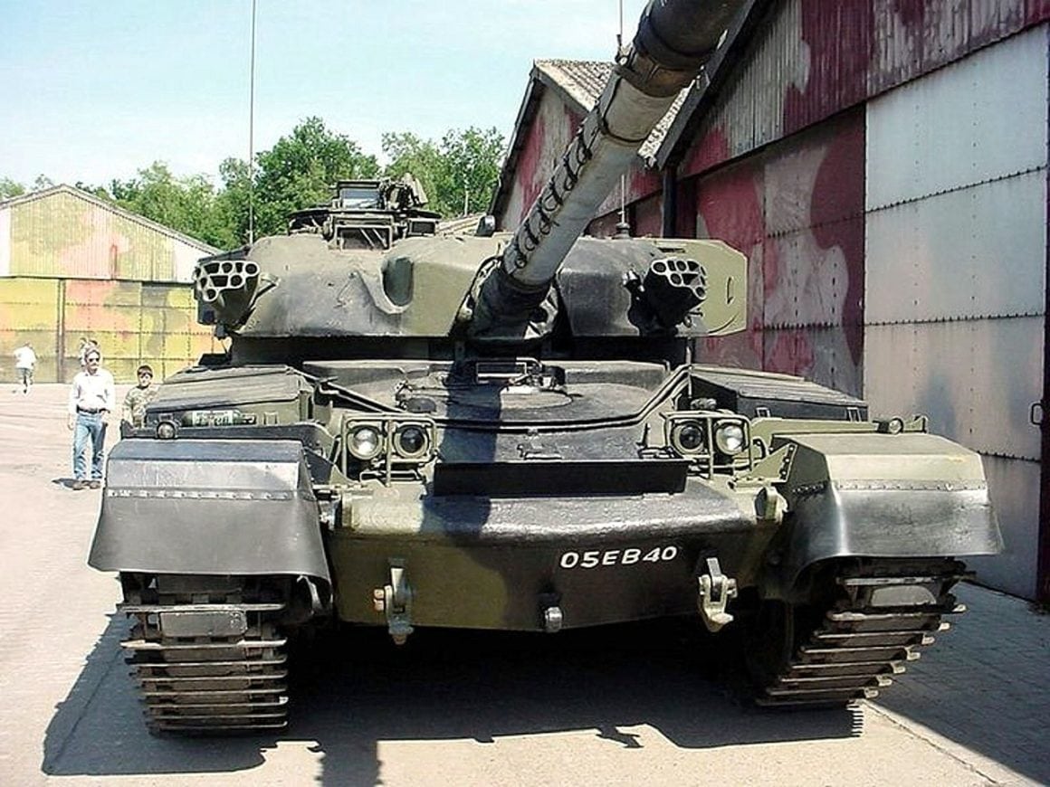 30-chieftain-char-britannique