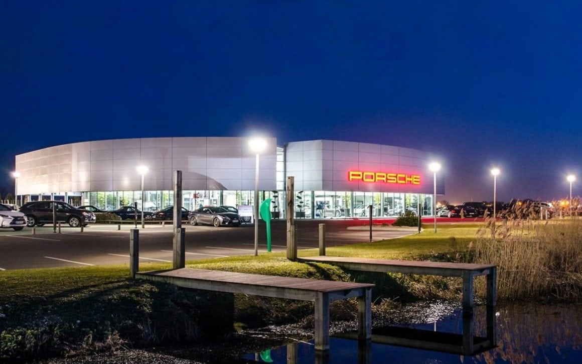 36-porsche-contact-center