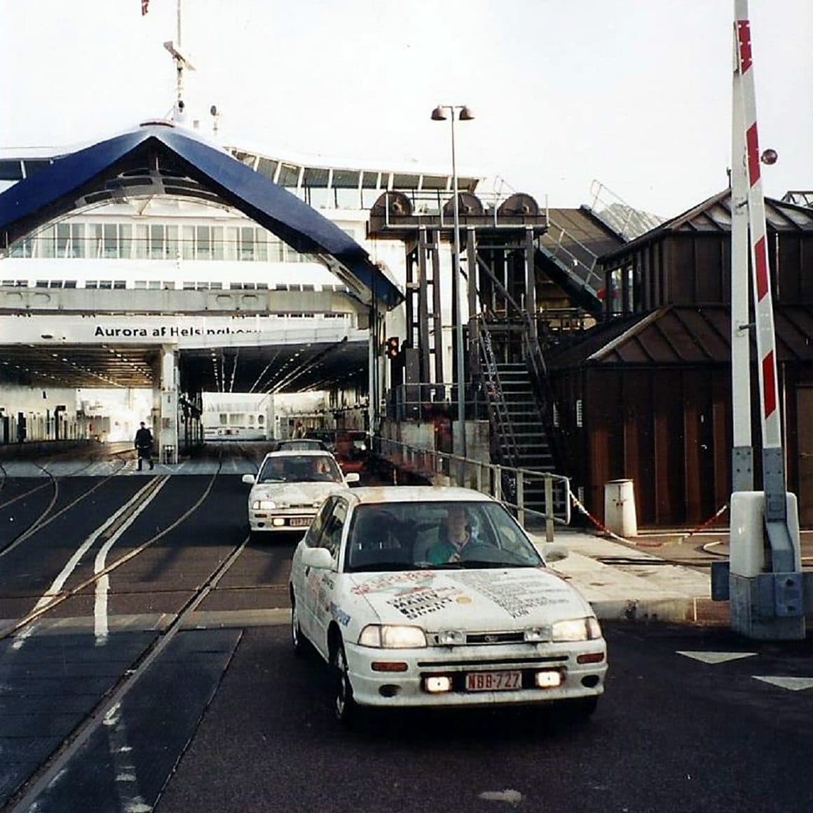 01-daihatsu-93-ferry-vers-le-nord