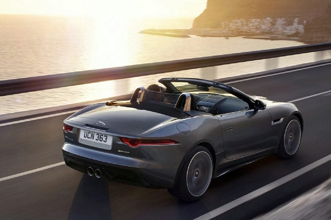 09-jaguar_f_type_roadster_2017